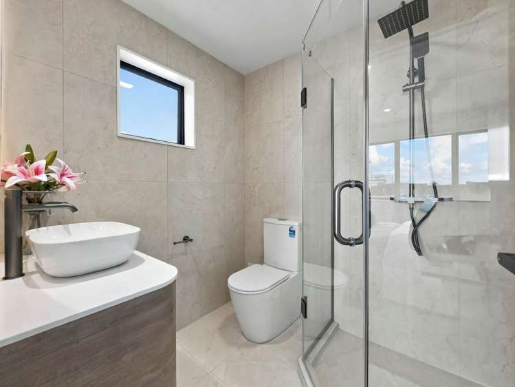 2/19 Maugham Drive Bucklands Beach_17