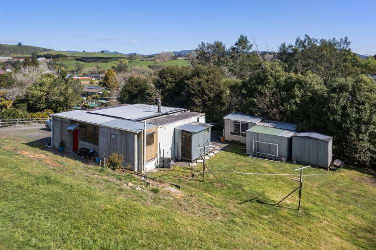 7 Penny Lane Waikino_5