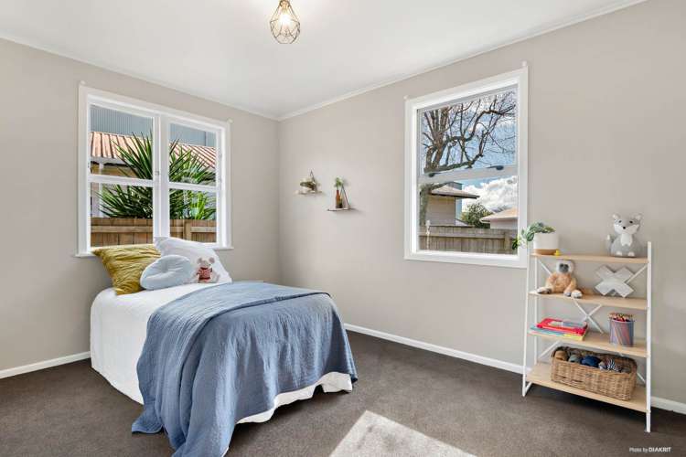 24 Justin Place Te Atatu Peninsula_12