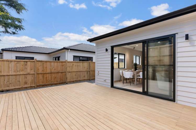 173 Otuwairoa Esplanade Opaheke_11