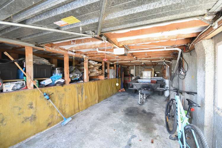 27 Stephen Street Halfway Bush_16