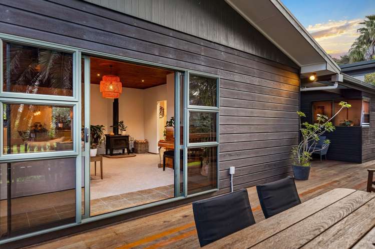 18 Awhiorangi Promenade Swanson_9