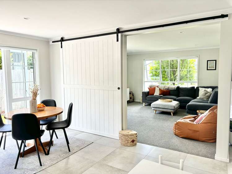 8 Kahuparere Crescent Pyes Pa_14