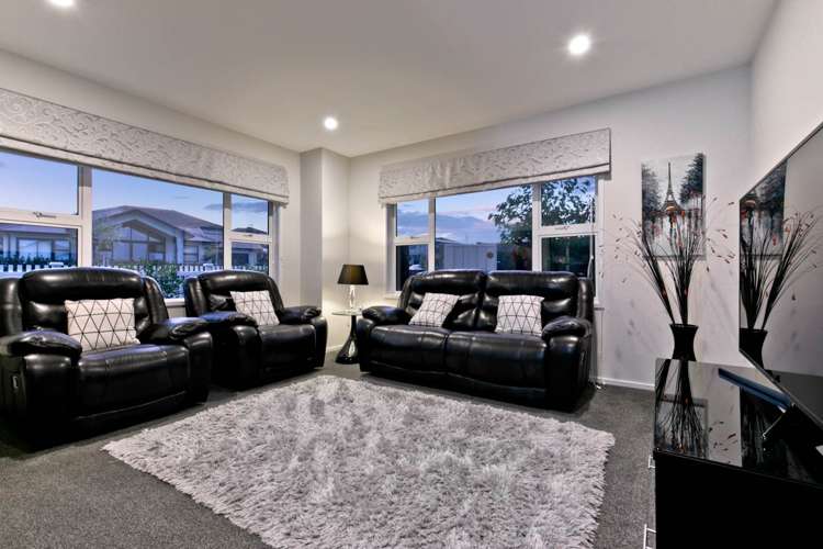 64 Colonial Drive Silverdale_14