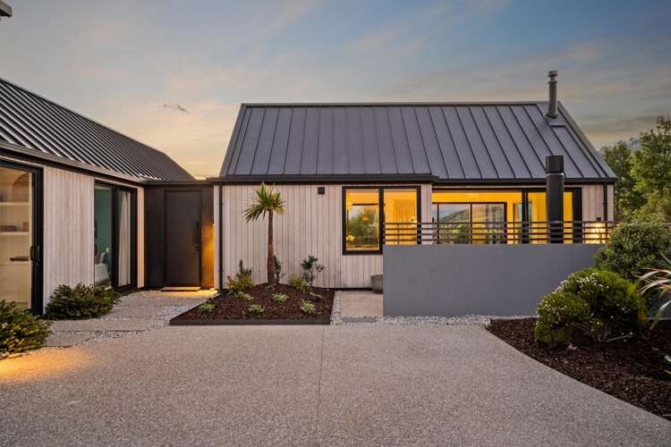 1 Torridon Court Jacks Point_19