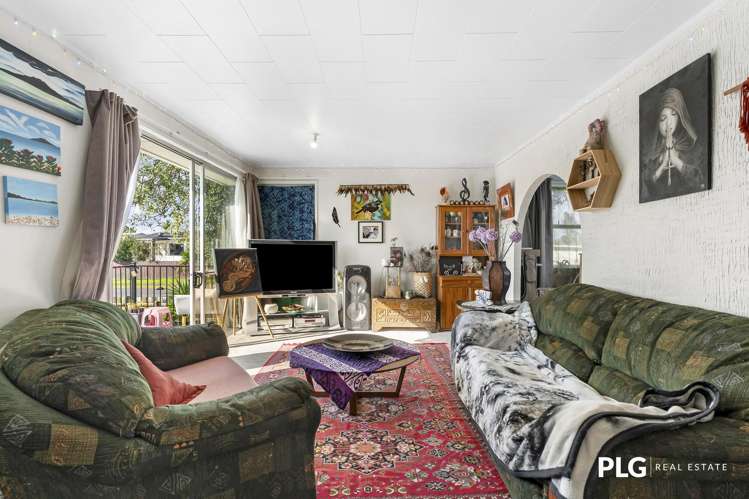 2 Awakino Place_1