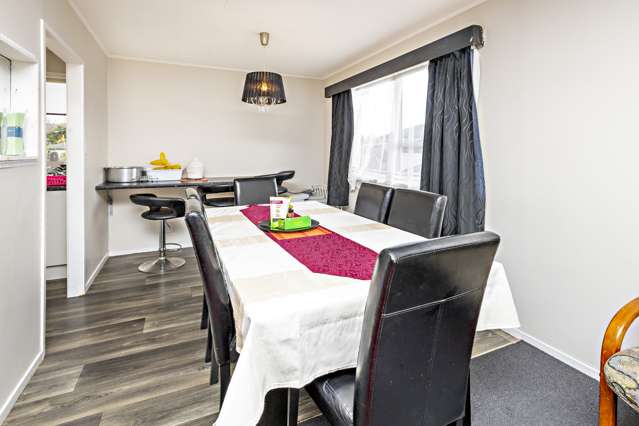 3 Espada Place Clover Park_4