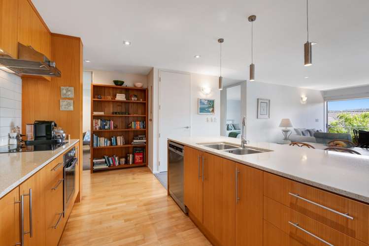 206/252 Centreway Road Orewa_6