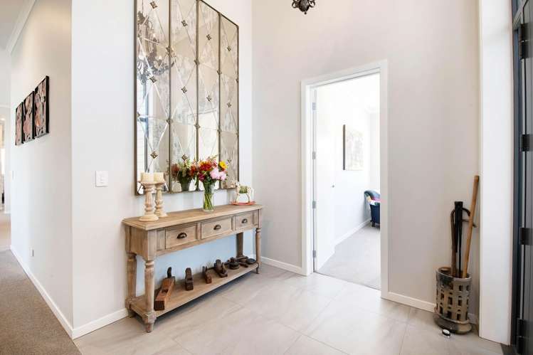 242 Hillcrest Road Wainui_26