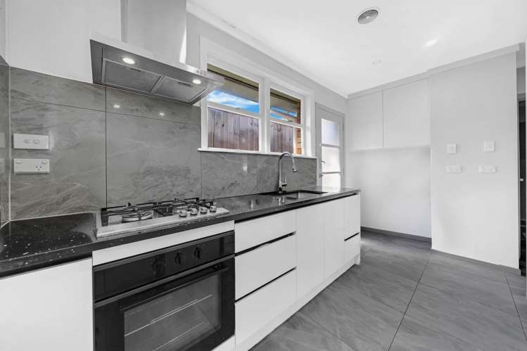 5/33 Kitchener Road Sandringham_4