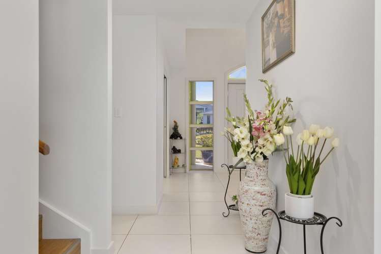 28 Magnolia Rise Waipahihi_9