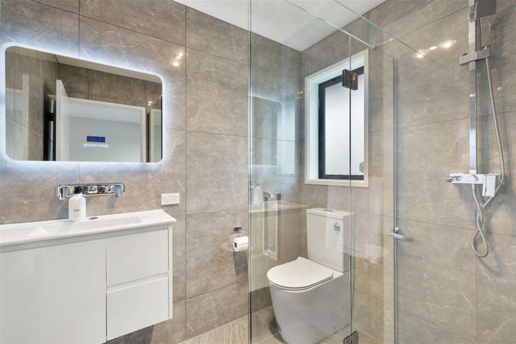 31 Bronco Drive Aidanfield_15