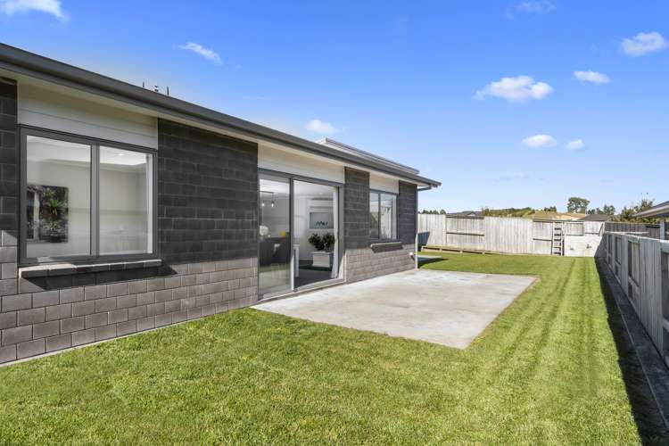 78 Puhirake Crescent Pyes Pa_14