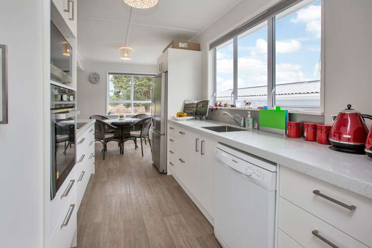 45 Blagrove Road Poroti_12