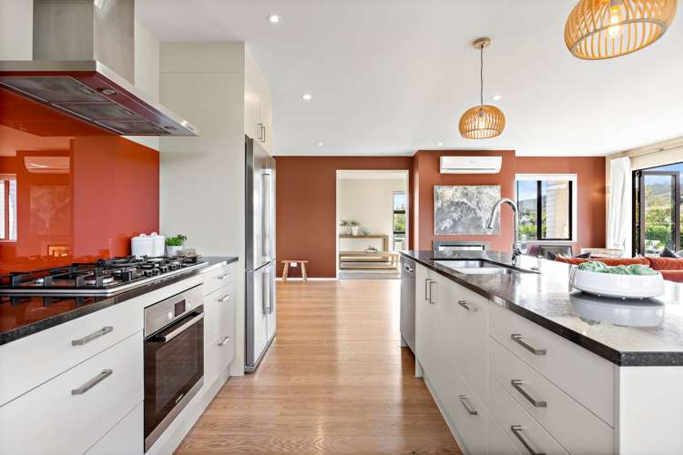 30 Robert Might Road Huapai_6