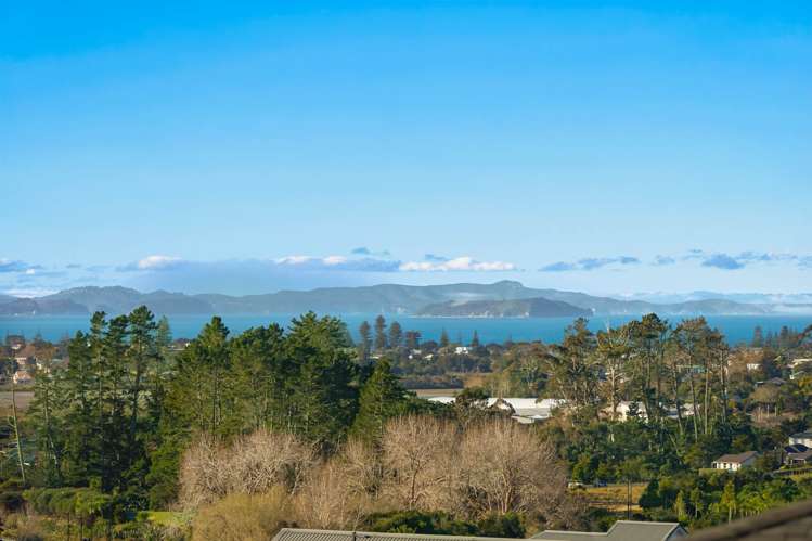 39 Colonial Drive Silverdale_37
