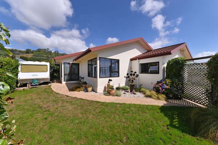 21 Vining Crescent Stoke_0