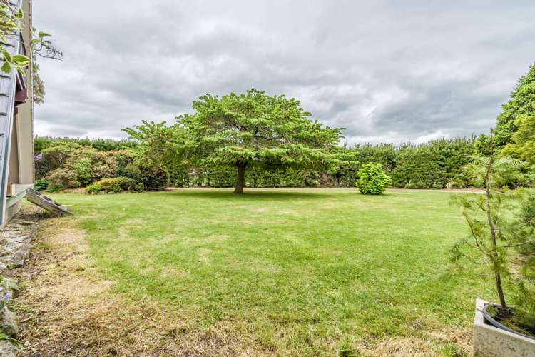 266 Bay Road West Plains_29