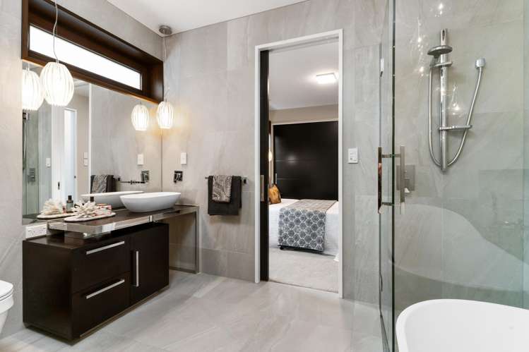 7 Ngahere Street Fendalton_8