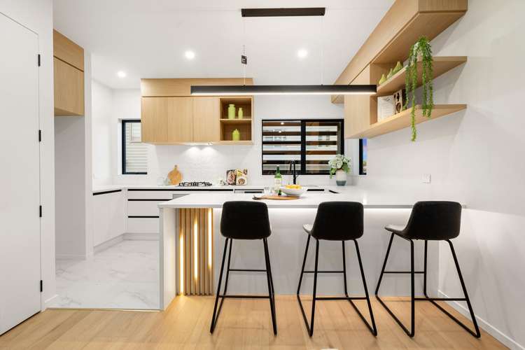 1664E & F Great North Road Avondale_11