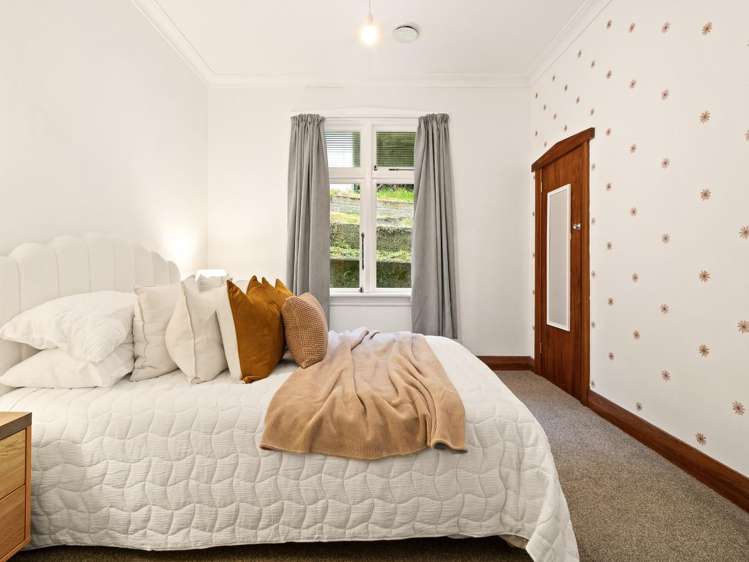 36 Easther Crescent Kew_10