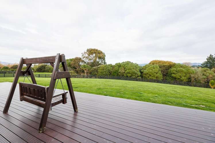 61 Hartwell Drive Kelvin Grove_32