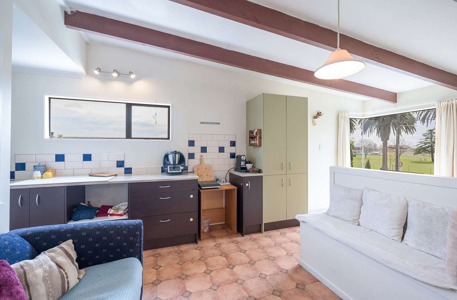 Upstairs/365 Lower Queen Street Richmond_0