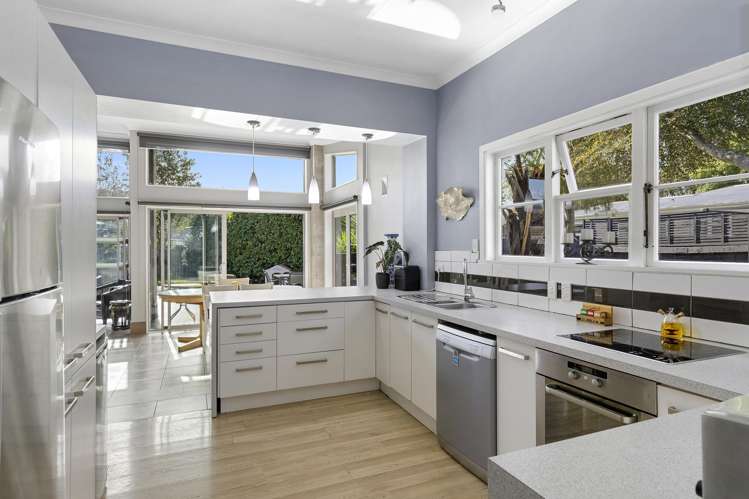 535 Fergusson Drive Trentham_12