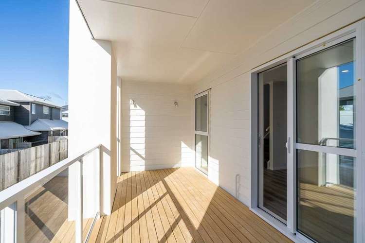 2/4 Palmerston Street Hamilton Central_7