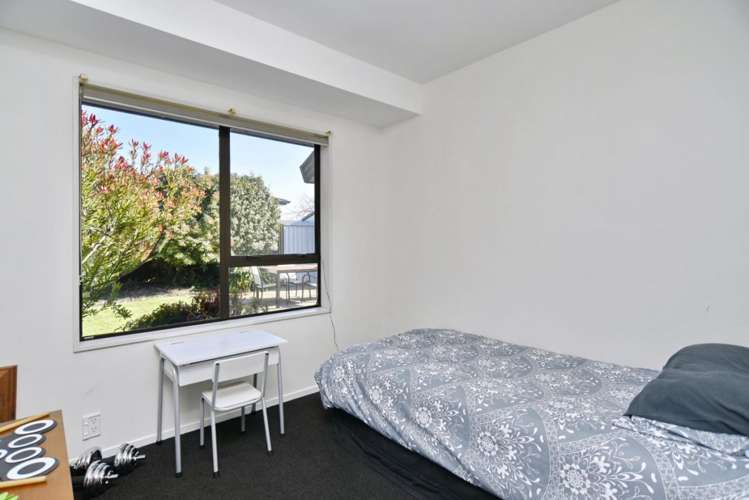 6 Heriott Close Burwood_14