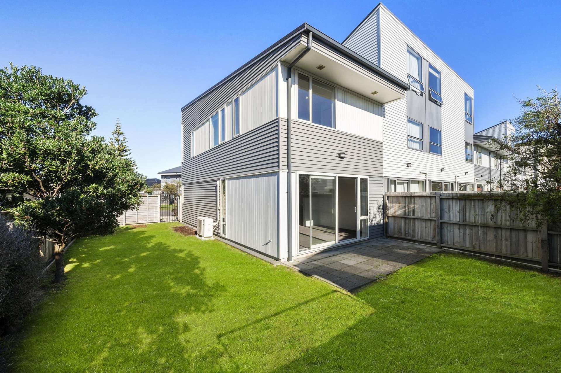 10/2 Stone Street Miramar_0