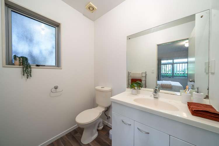 6B Warrington Grove Newlands_9