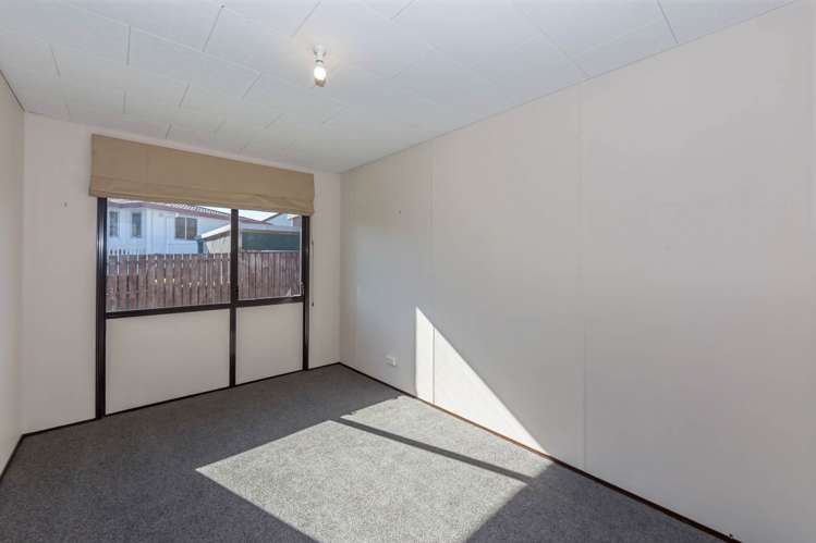 2/29 Devonshire Road Unsworth Heights_17