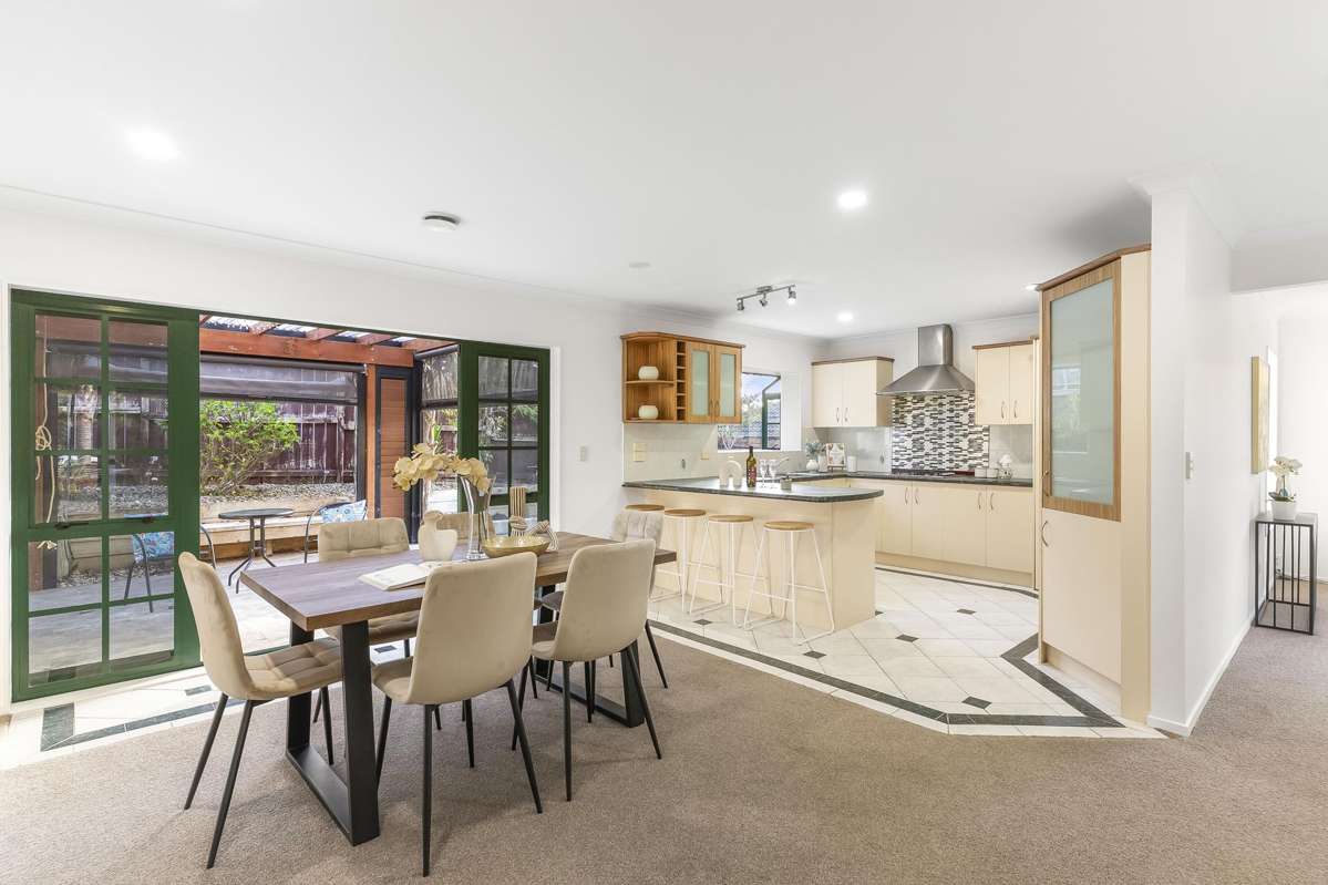 70 Mt Lebanon Crescent_1