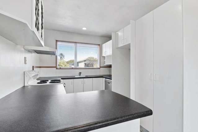 2/61A Strathfield Avenue Dallington_3