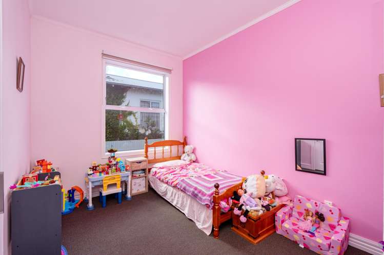 31 Lowe Street Avenal_13