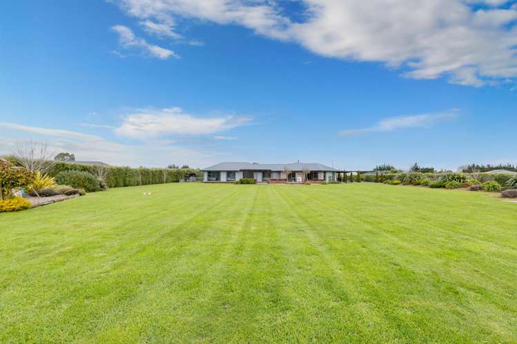 28 Landsborough Drive Darfield_21