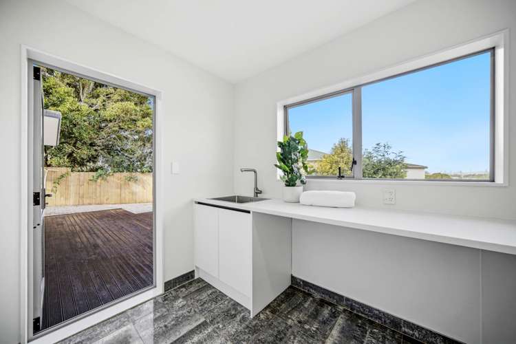 27A Lyttelton Avenue Forrest Hill_11