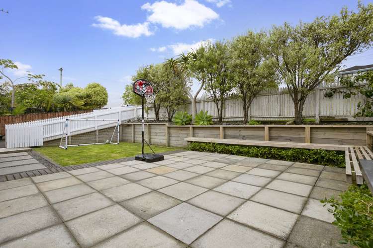 253 Glengarry Road Glen Eden_13