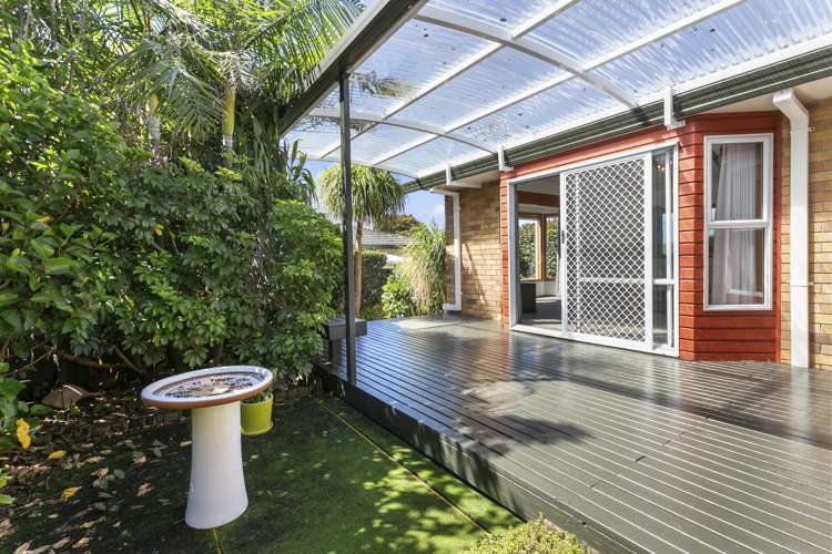 2/8 Miro Road Mangere Bridge_13