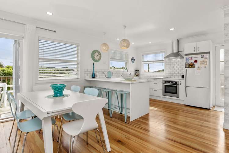 10 Tahuna Avenue Raglan_8