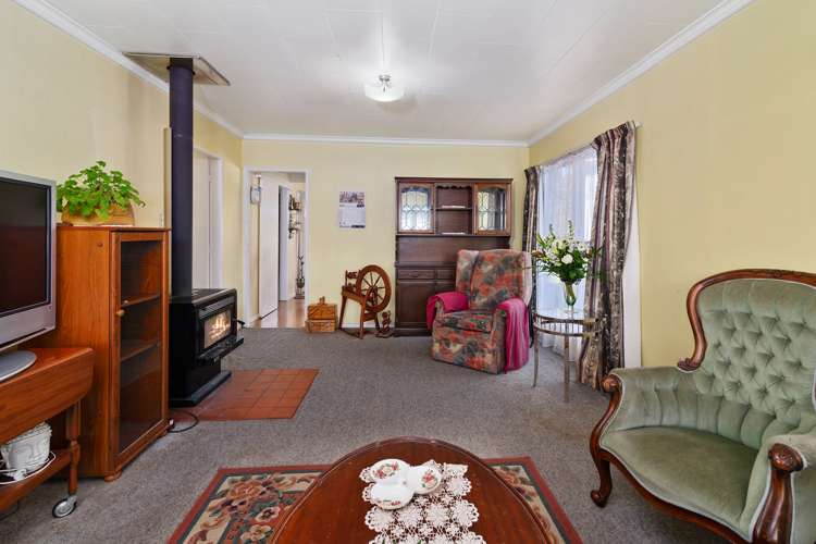 14 Deborah Place Mangakakahi_2