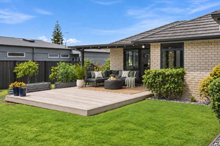 3 Michel Colombon Close Maunu_19
