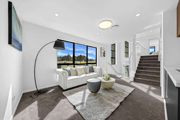 2 Hughs Way Flat Bush_13