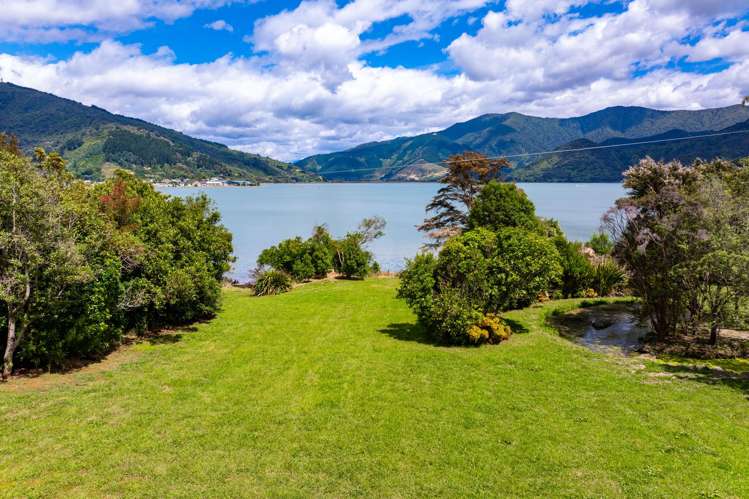 257 Queen Charlotte Drive Havelock_11