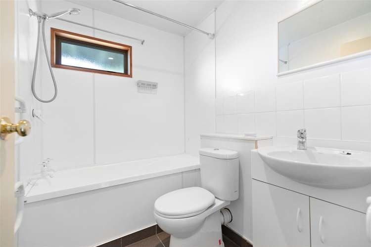 45b Greenstone Place Fernhill/Sunshine Bay_8