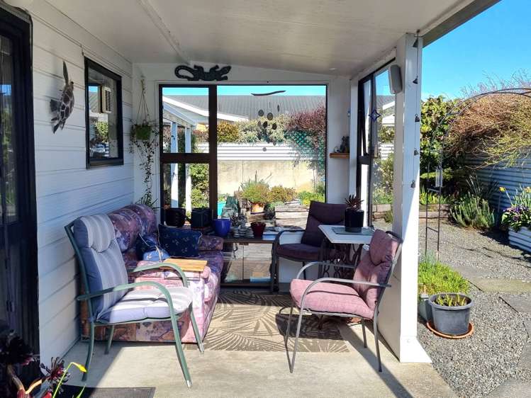 44 Leader Street Riverton_9