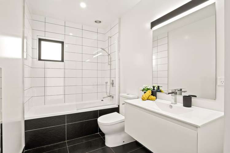 72 Risinghurst Terrace Lower Shotover_14