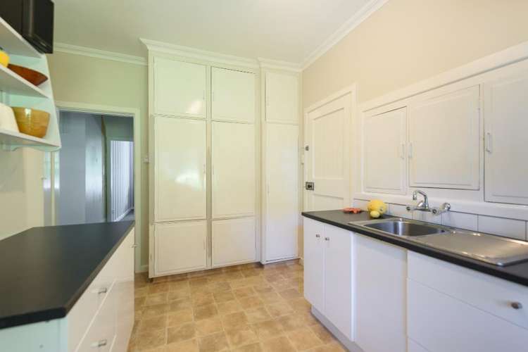 33 Bentinck Avenue Strathmore Park_5