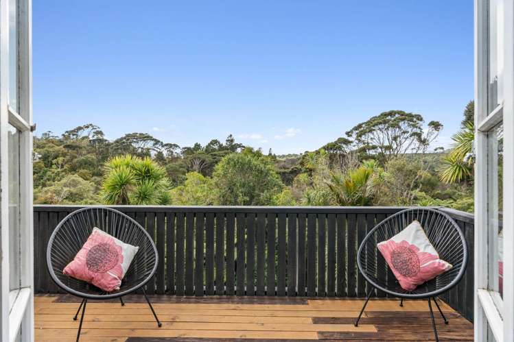 83 Anawhata Road Anawhata_16